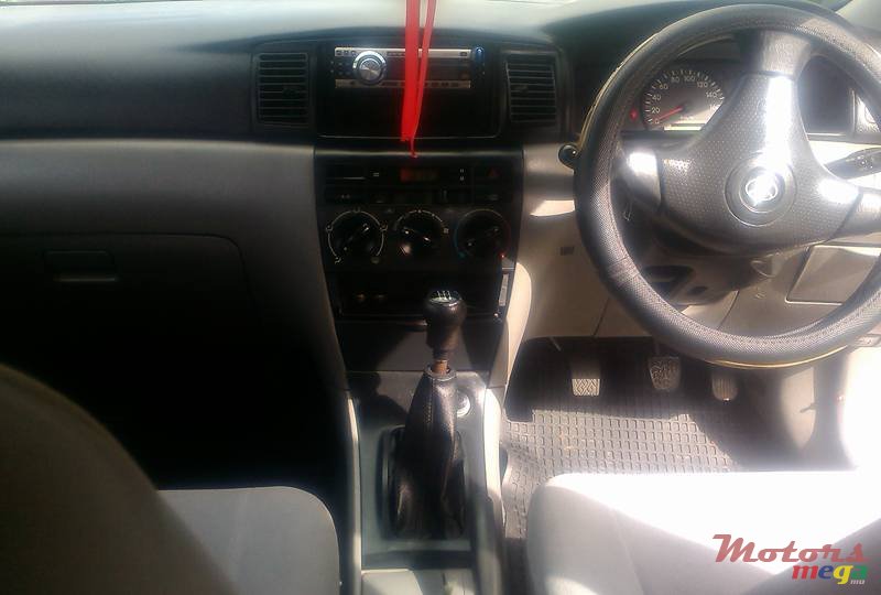 2001' Toyota Corolla nze photo #3