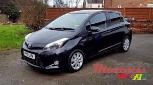 2012' Toyota Vitz photo #1