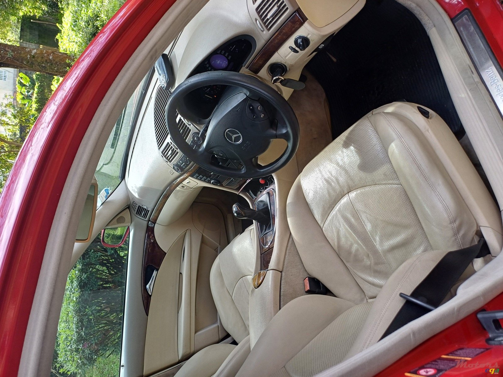 2004' Mercedes-Benz 220 CDI photo #6