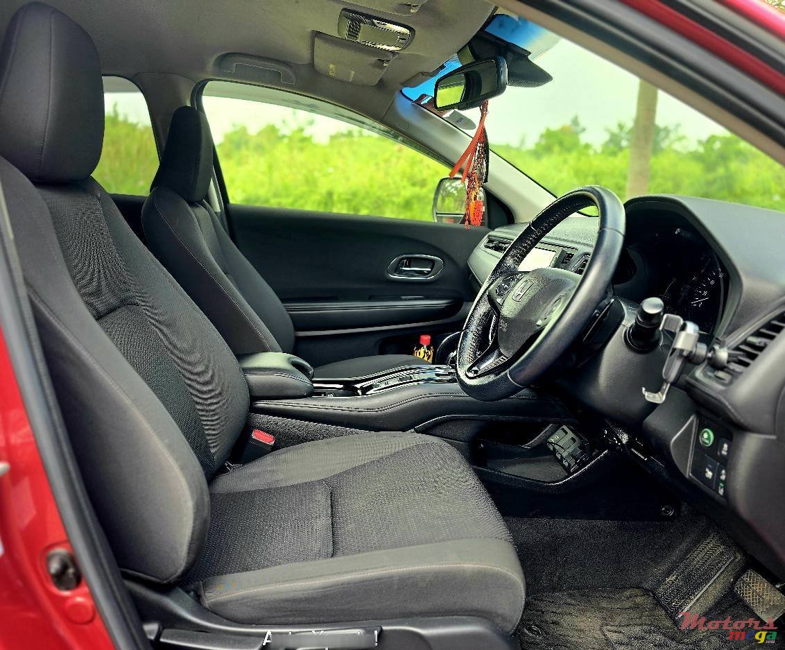 2018' Honda HR-V photo #6