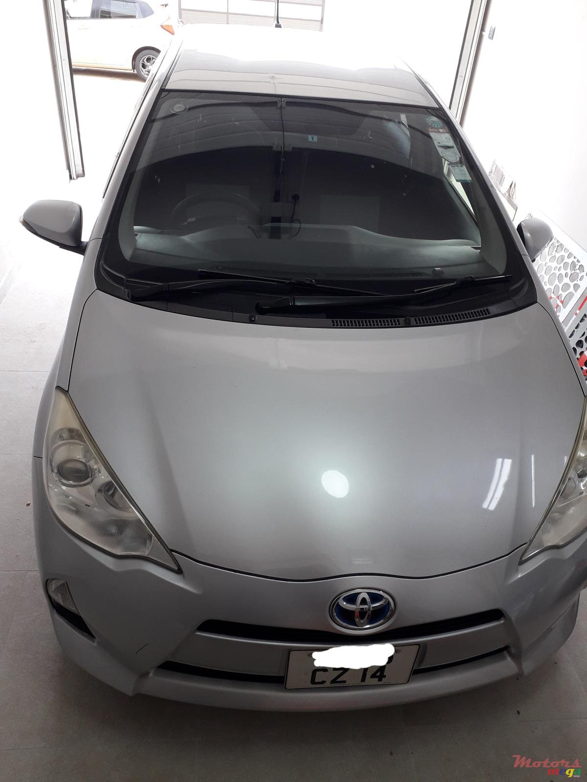 2014' Toyota Aqua photo #3