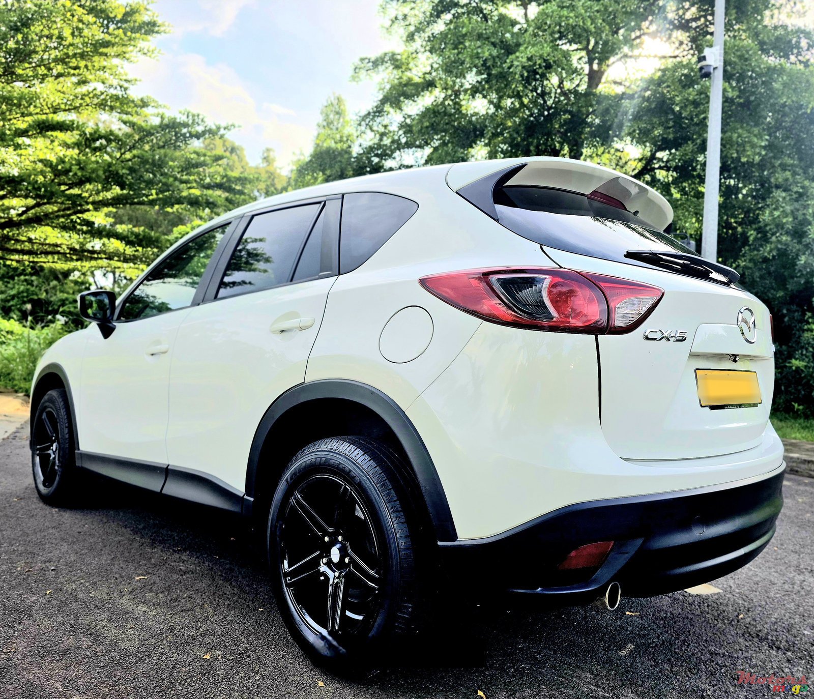 2016' Mazda CX-5 Skyactive photo #2