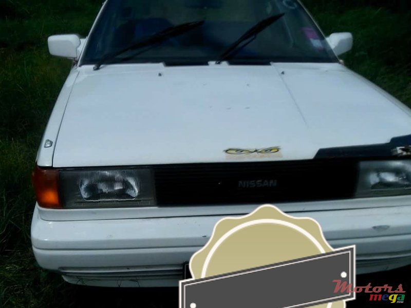 1990' Nissan Sunny photo #1