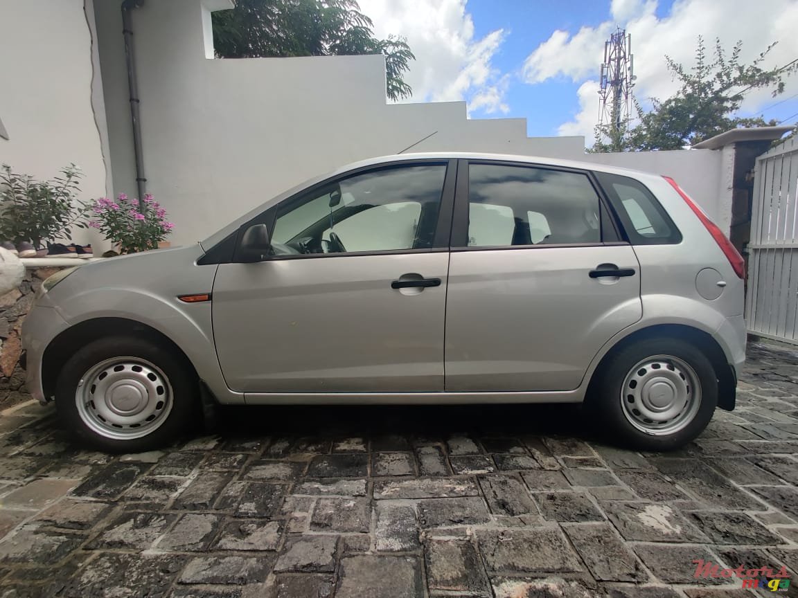 2011' Ford Figo photo #5