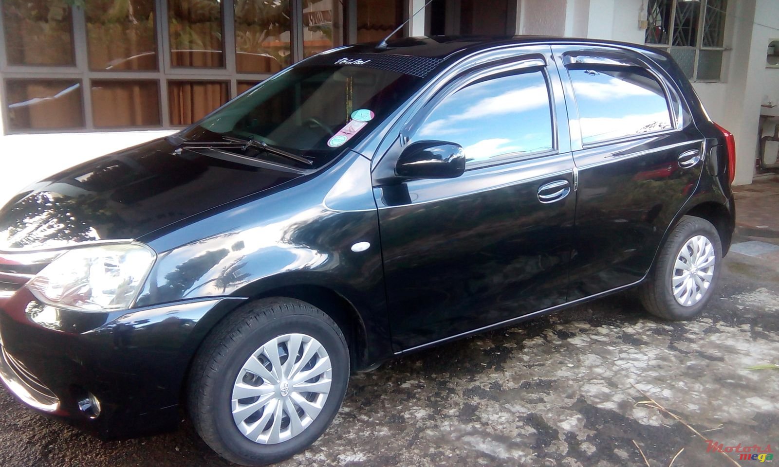 2013' Toyota photo #6