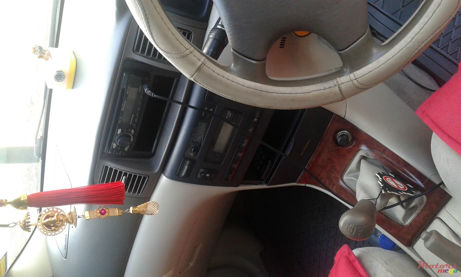 2000' Toyota Corolla photo #7