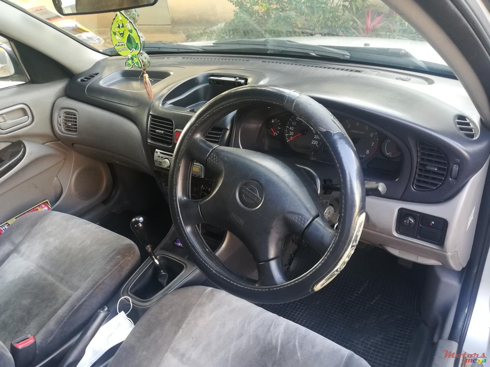 2001' Nissan Sunny N16 photo #3