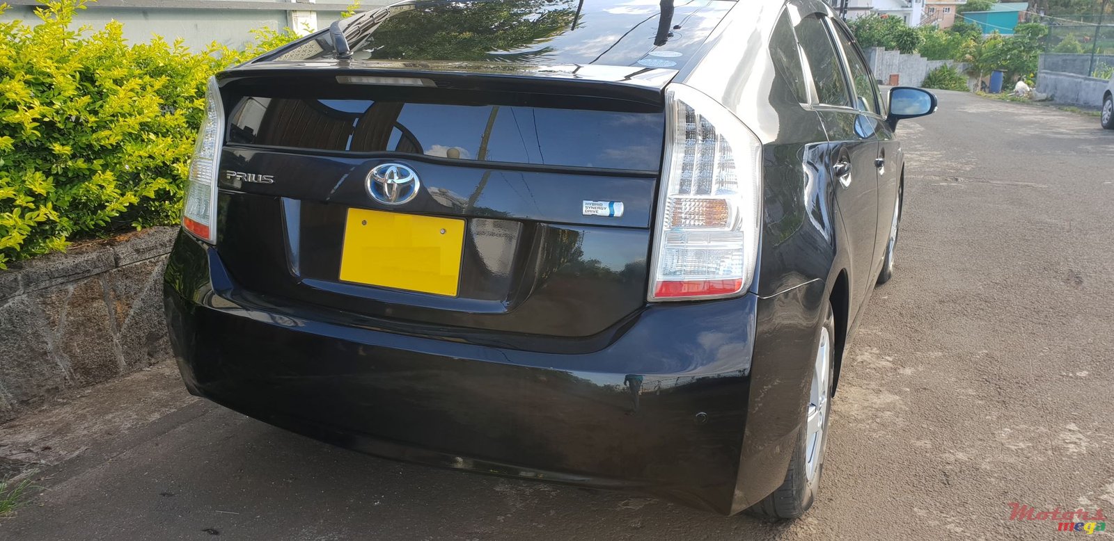 2010' Toyota Prius photo #3