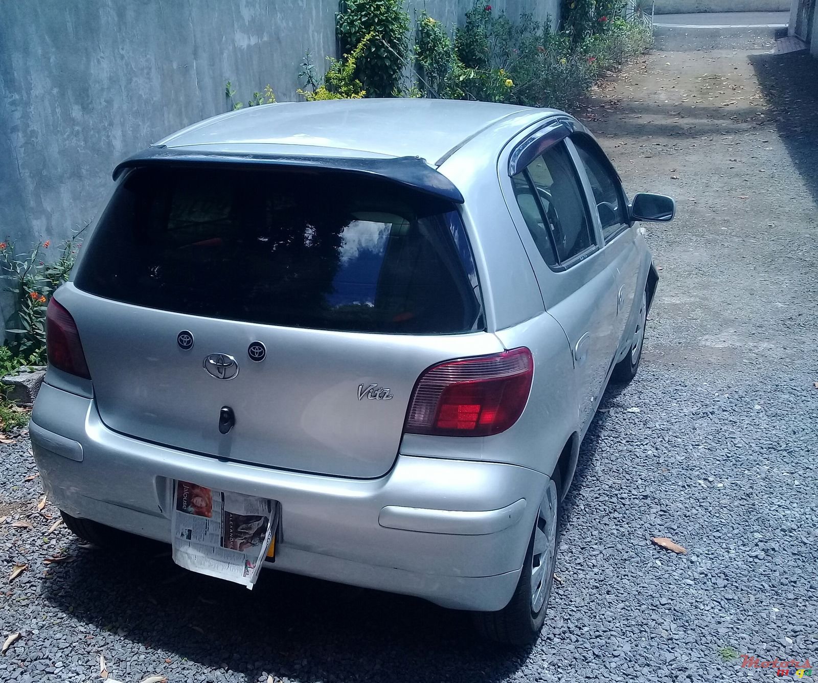 2000' Toyota Vitz photo #3