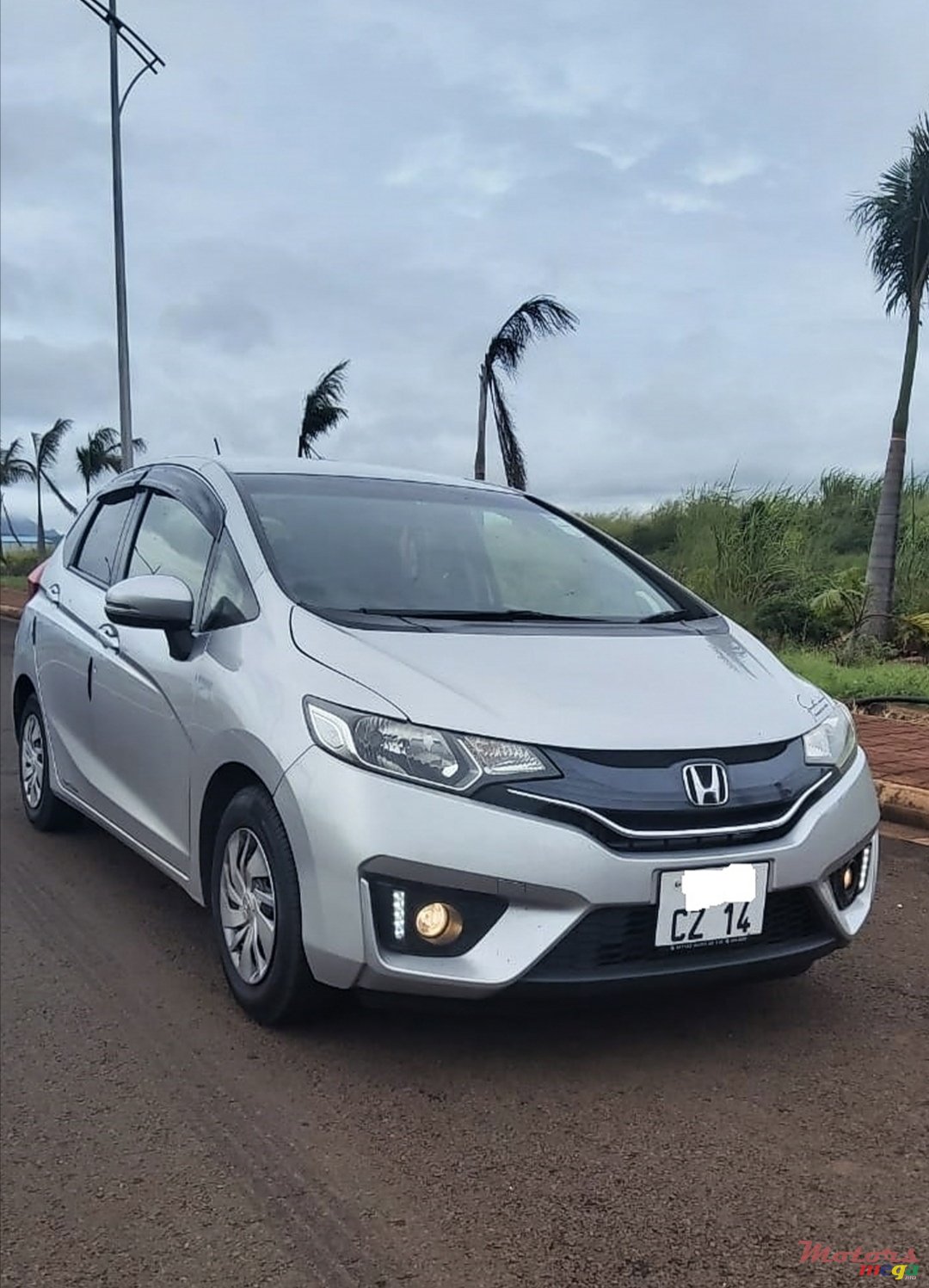 2014' Honda Fit photo #1