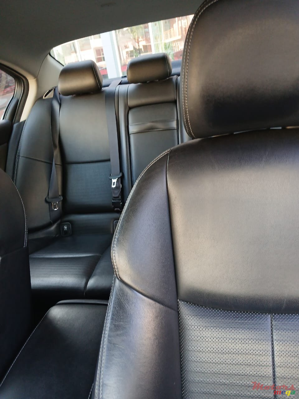 2016' Infiniti Q50 photo #4