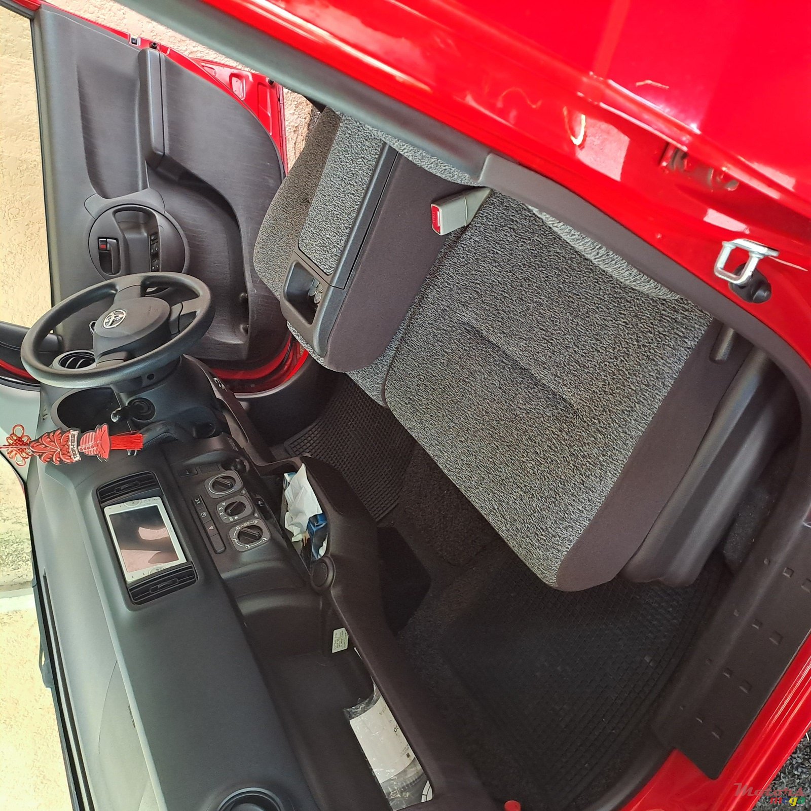 2013' Toyota Passo photo #6