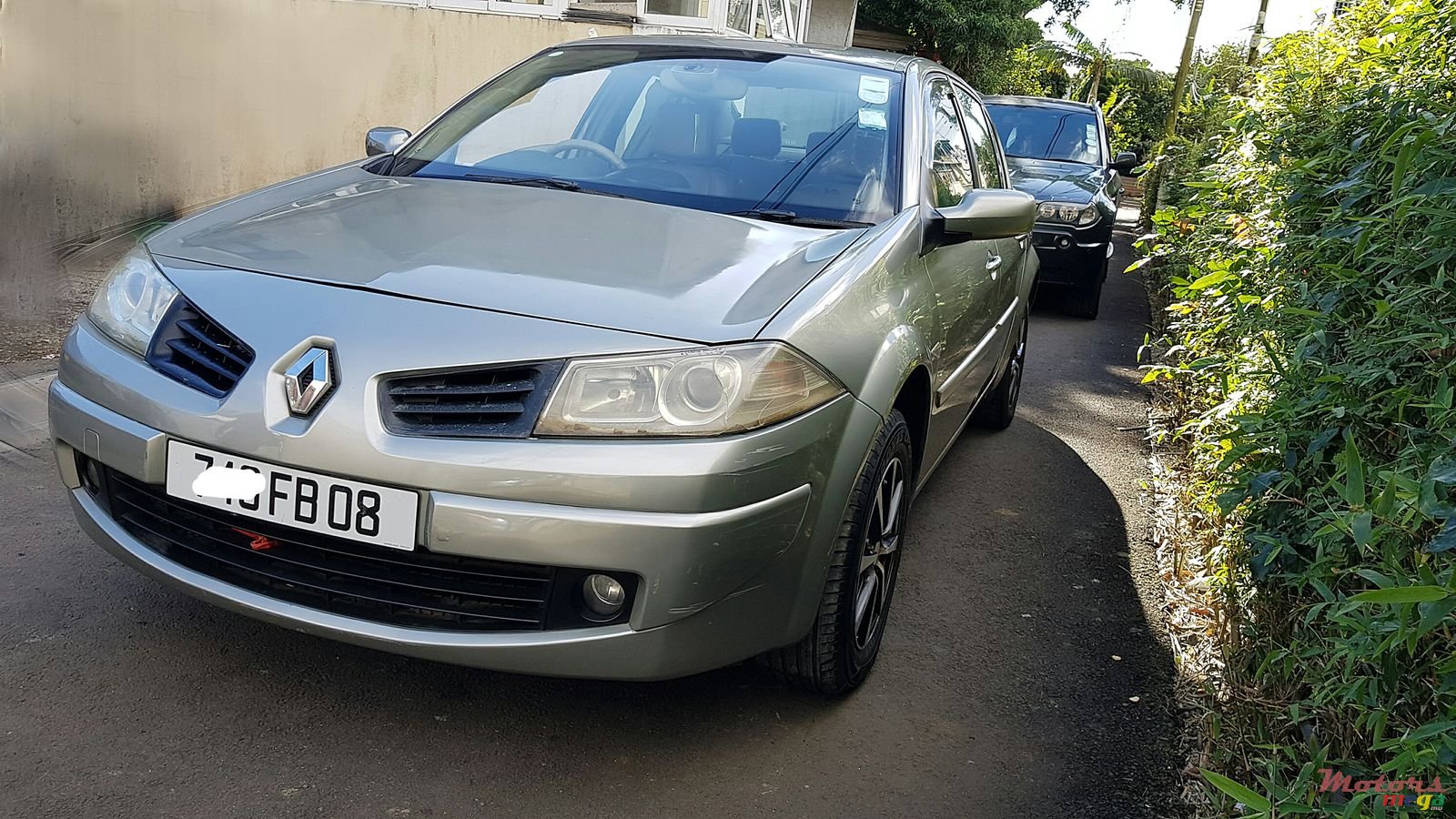 2008' Renault Megane Berlin photo #2