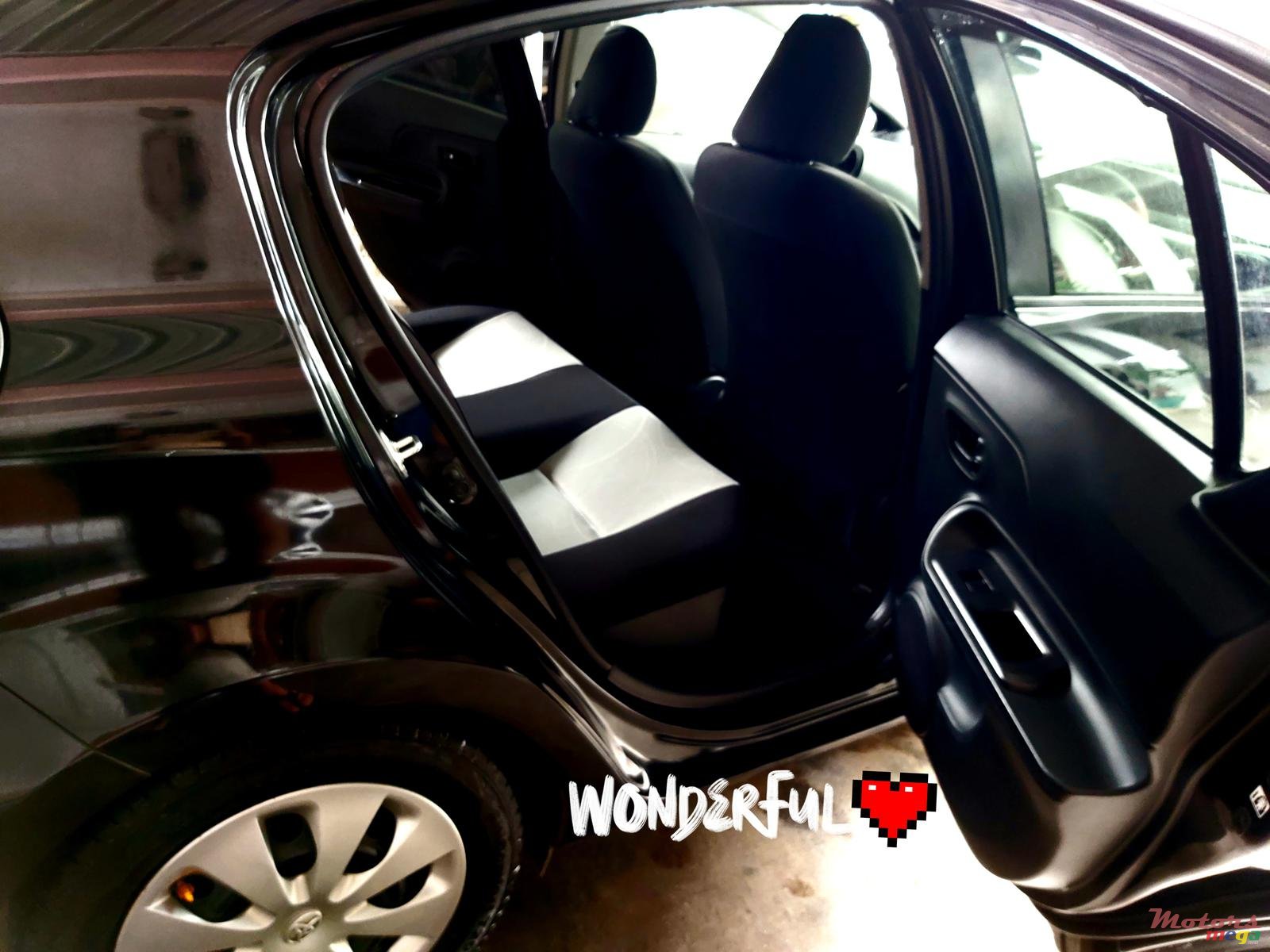 2014' Toyota Aqua photo #6