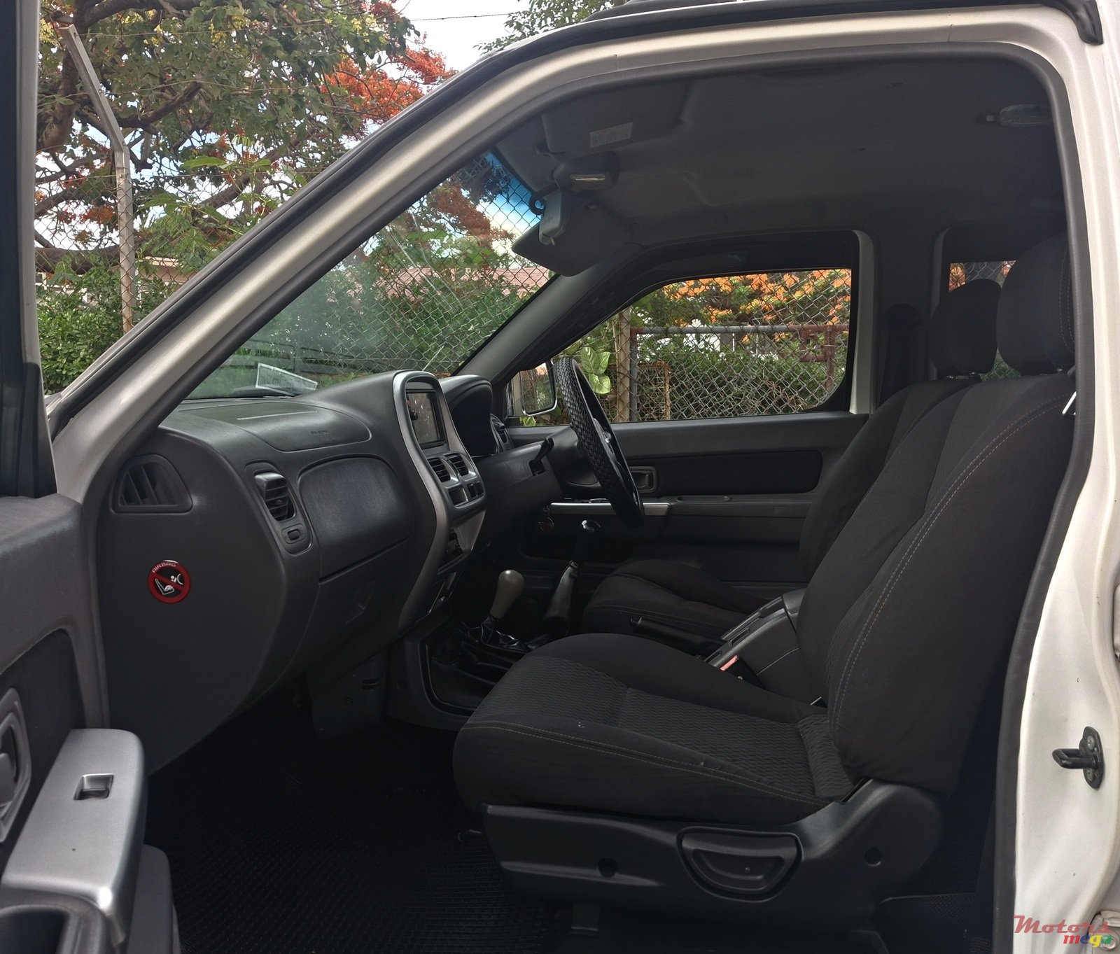 2018' Nissan NP300 Pickup photo #2
