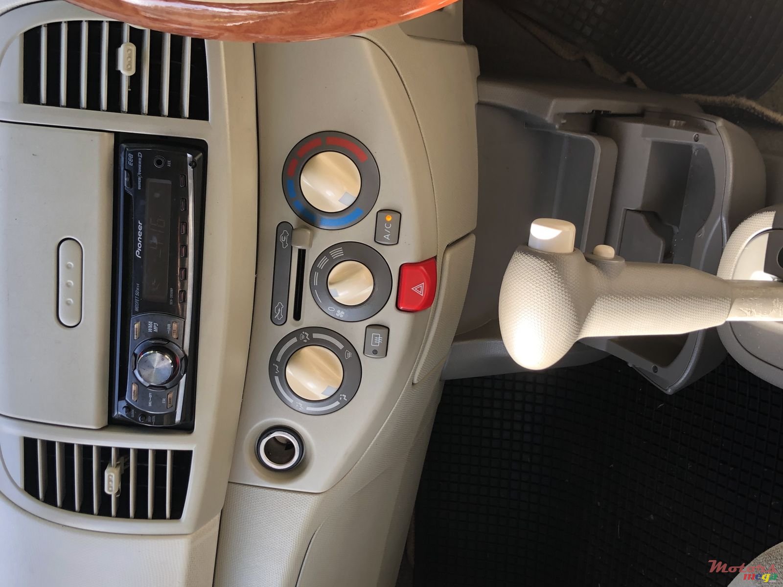 2006' Nissan March photo #4