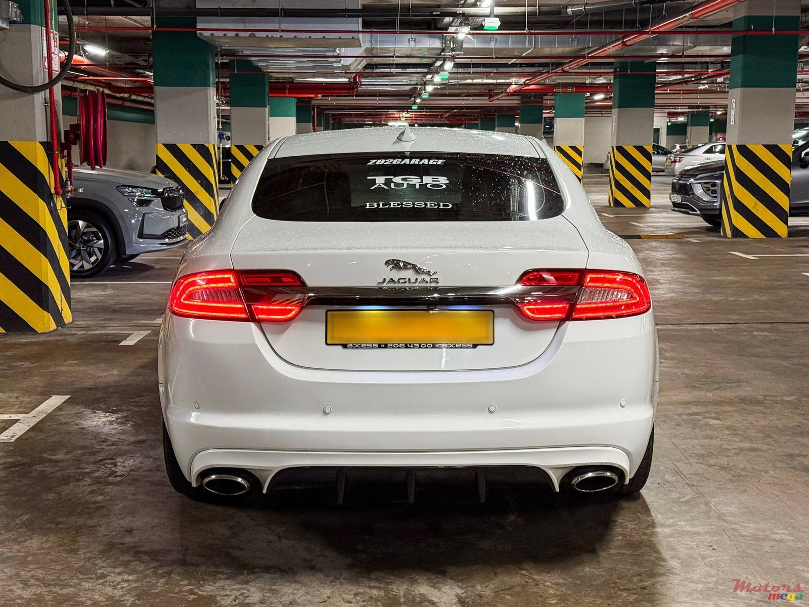 2016' Jaguar XF photo #2