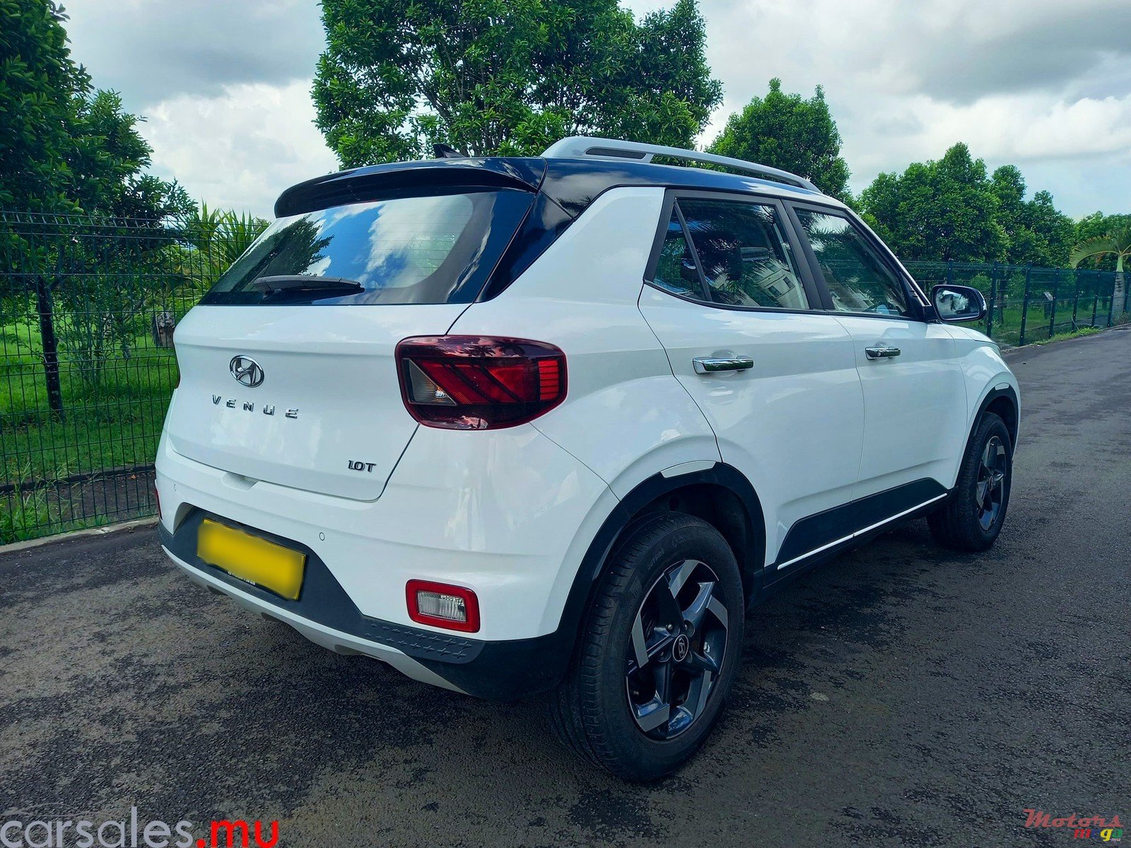 2020' Hyundai Venue 1.0T photo #4