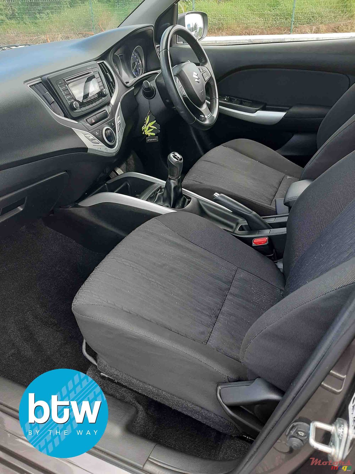 2016' Suzuki Baleno photo #5