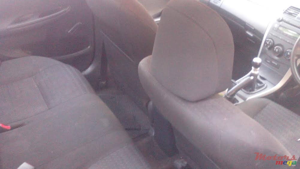 2012' Toyota Corolla photo #6