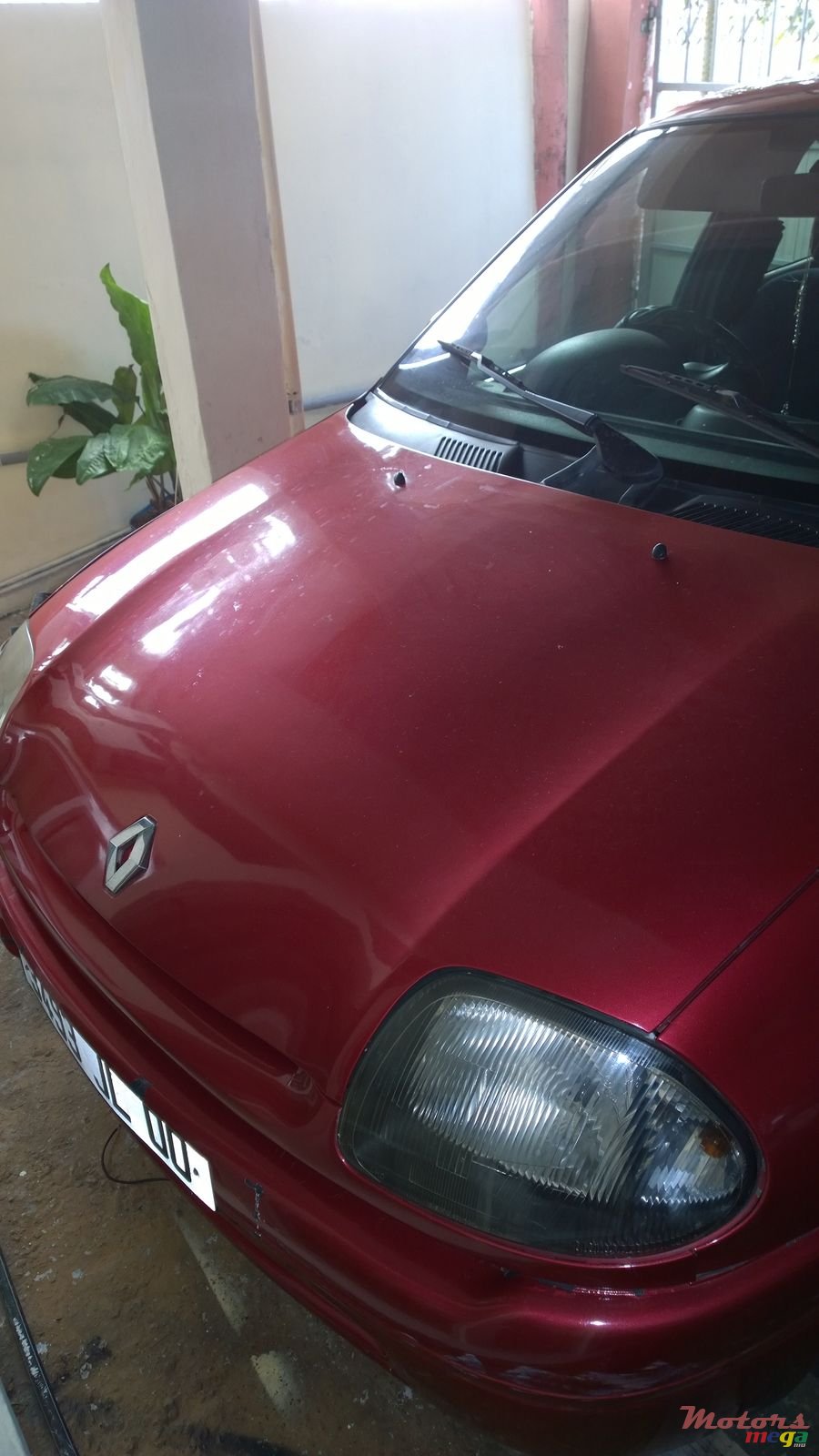 2000' Renault Clio photo #1