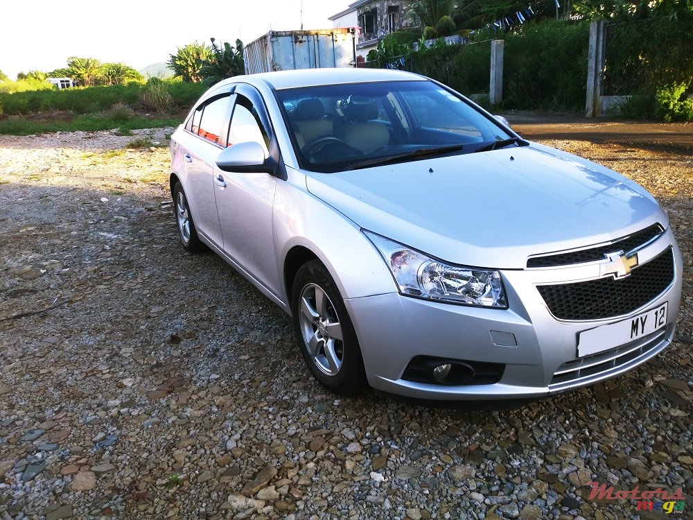 2012' Chevrolet Cruze  LT 1.6 photo #1