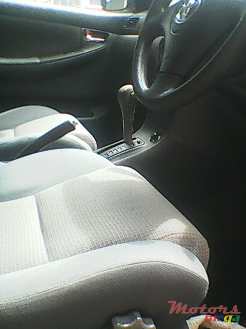 2005' Toyota Corolla photo #4