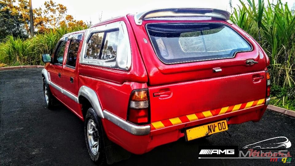 2000' Isuzu KB280 photo #4