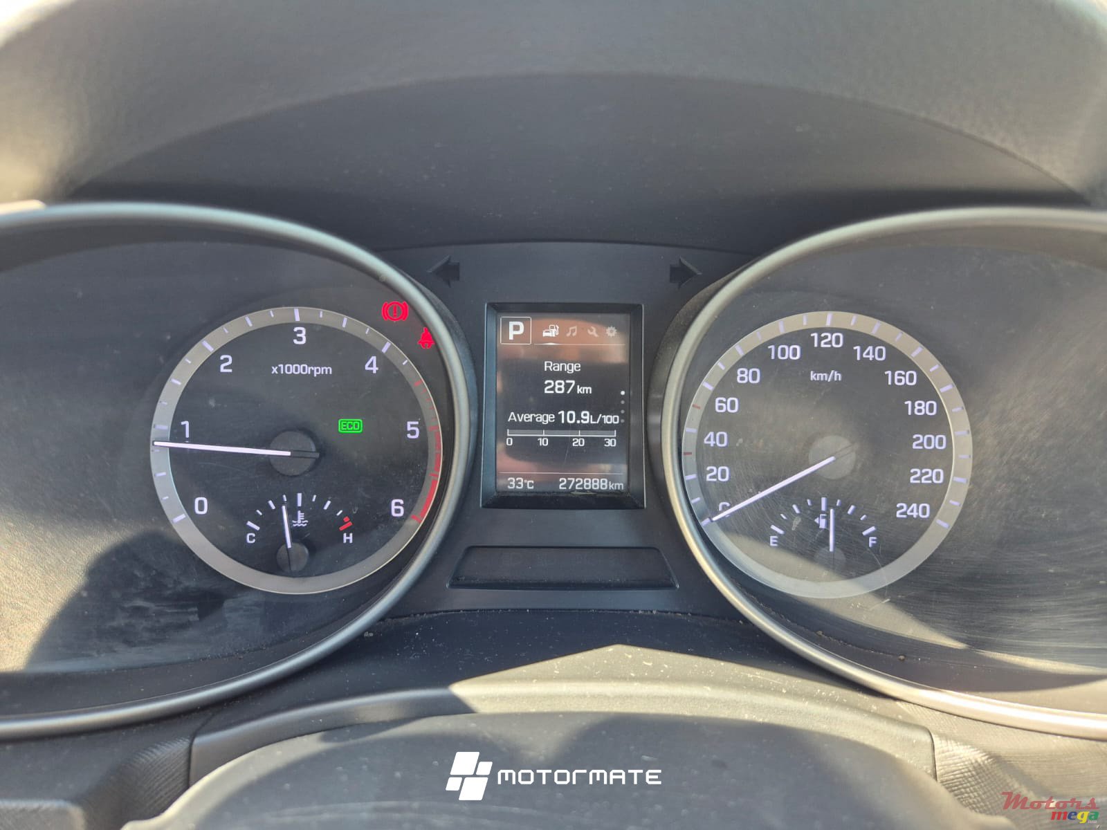 2016' Hyundai Santa Fe AWD photo #7