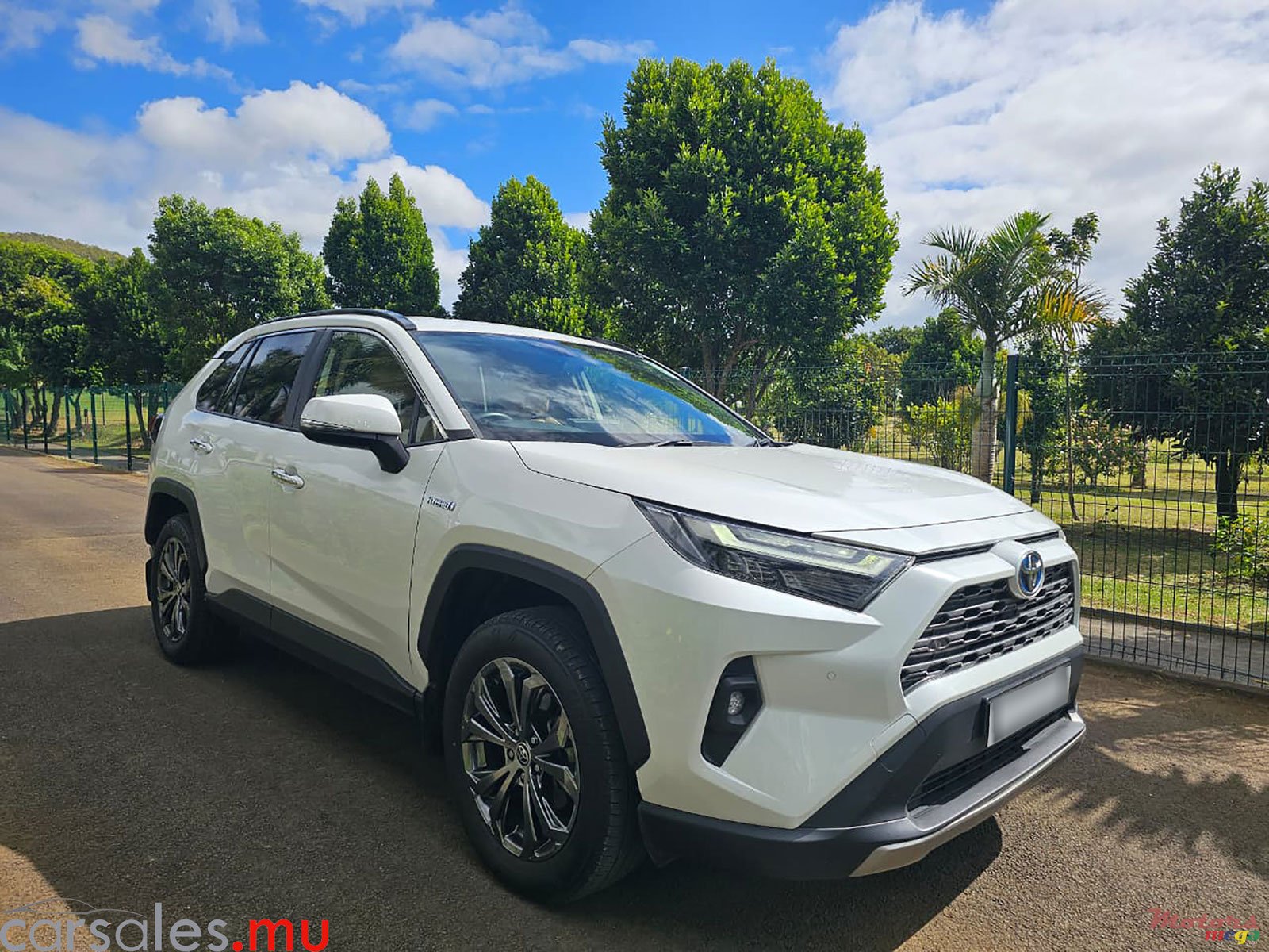 2024' Toyota RAV4 GXL 2.5 Hybrid photo #2