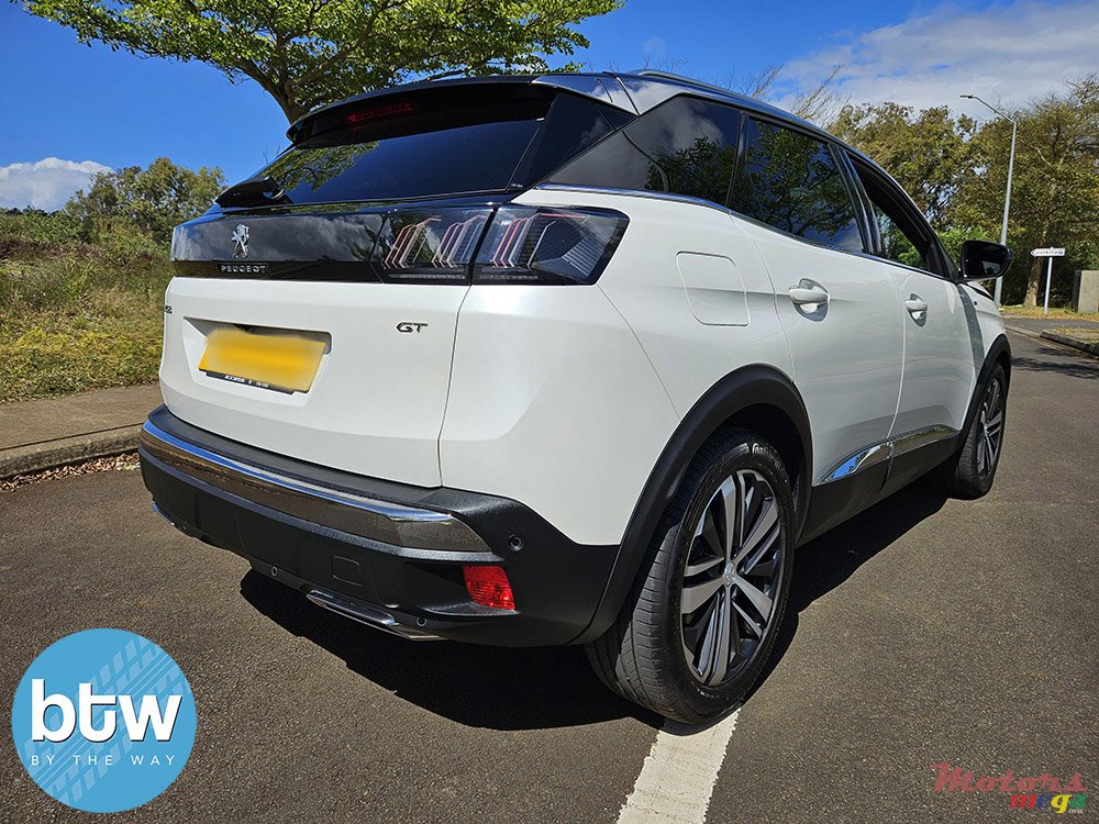 2023' Peugeot 3008 GT photo #4