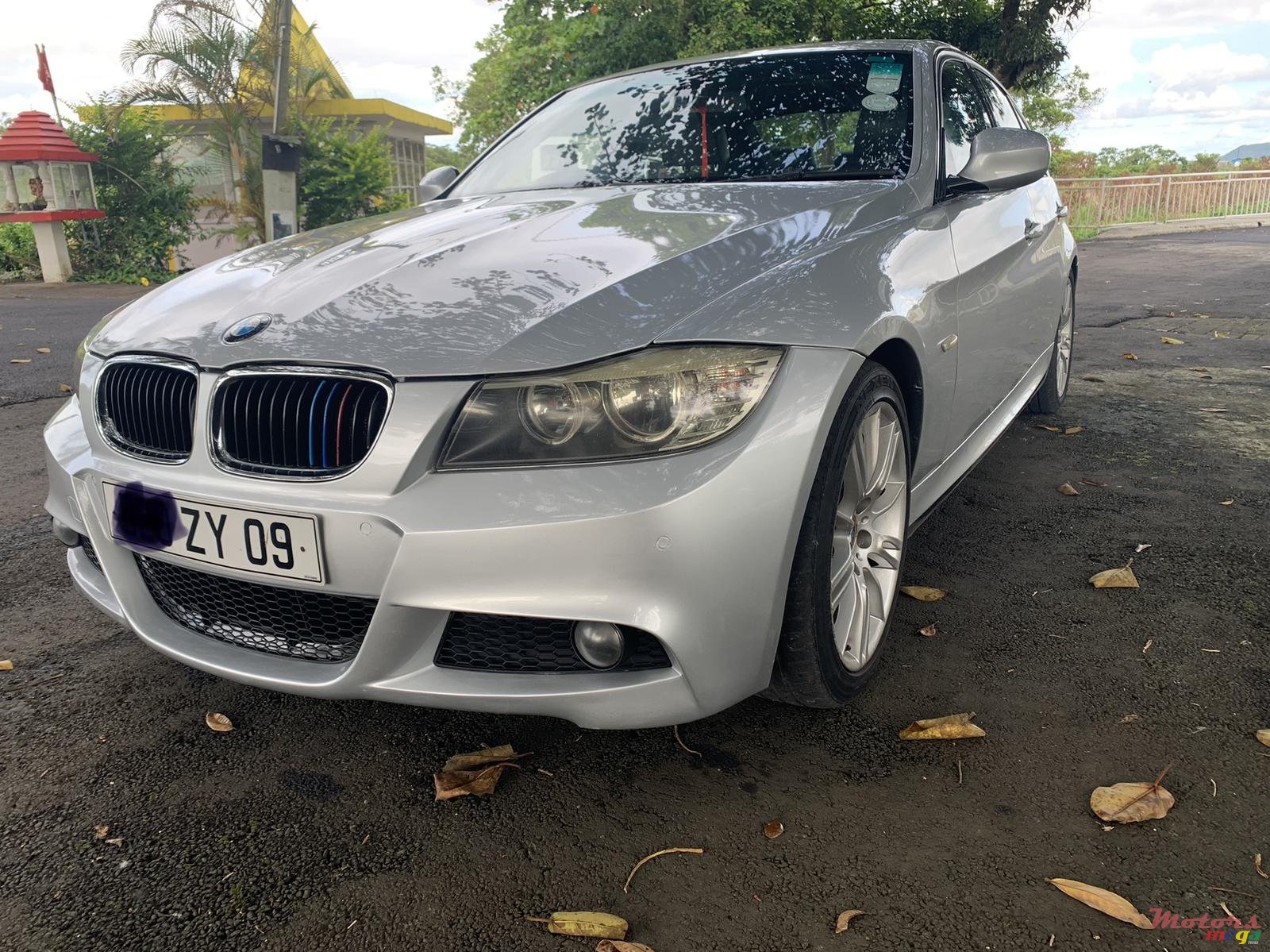 2009' BMW 3 Series Sedan M Sports photo #1