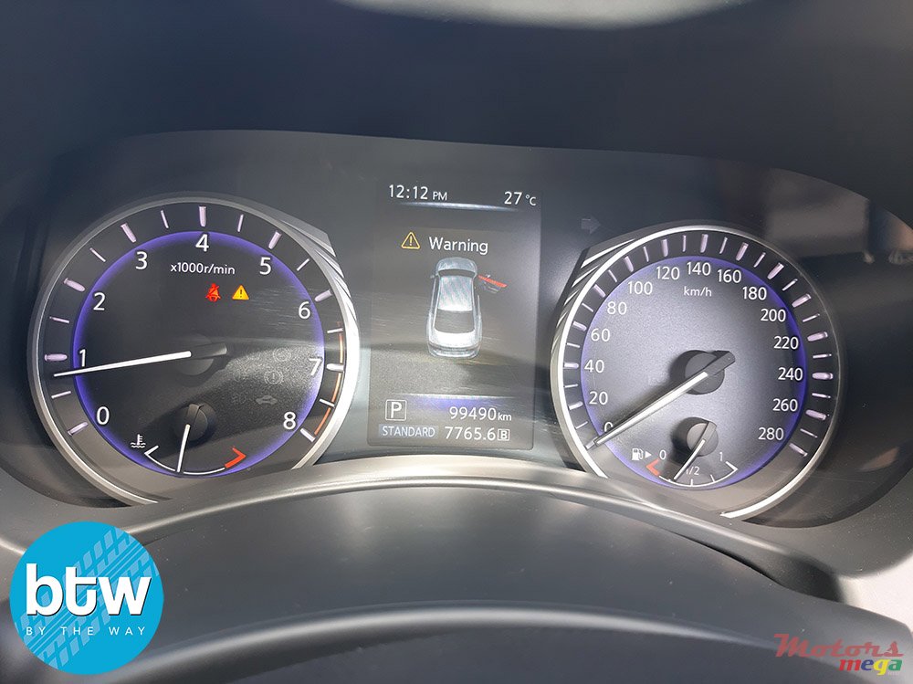 2016' Infiniti Q50 photo #7