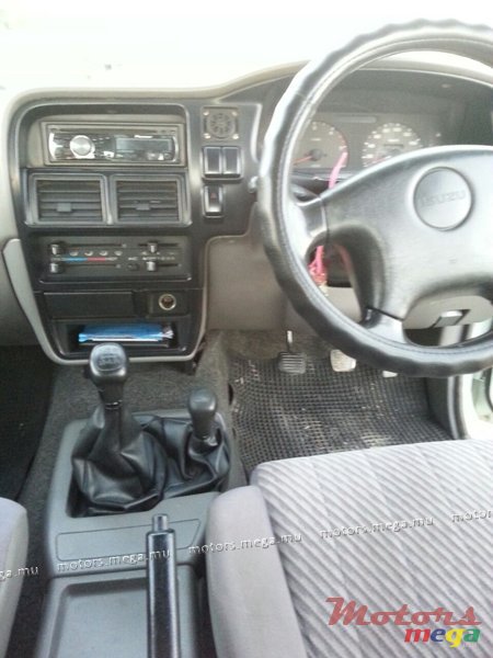 1999' Isuzu 4x4 japon,LS 2.8 photo #5