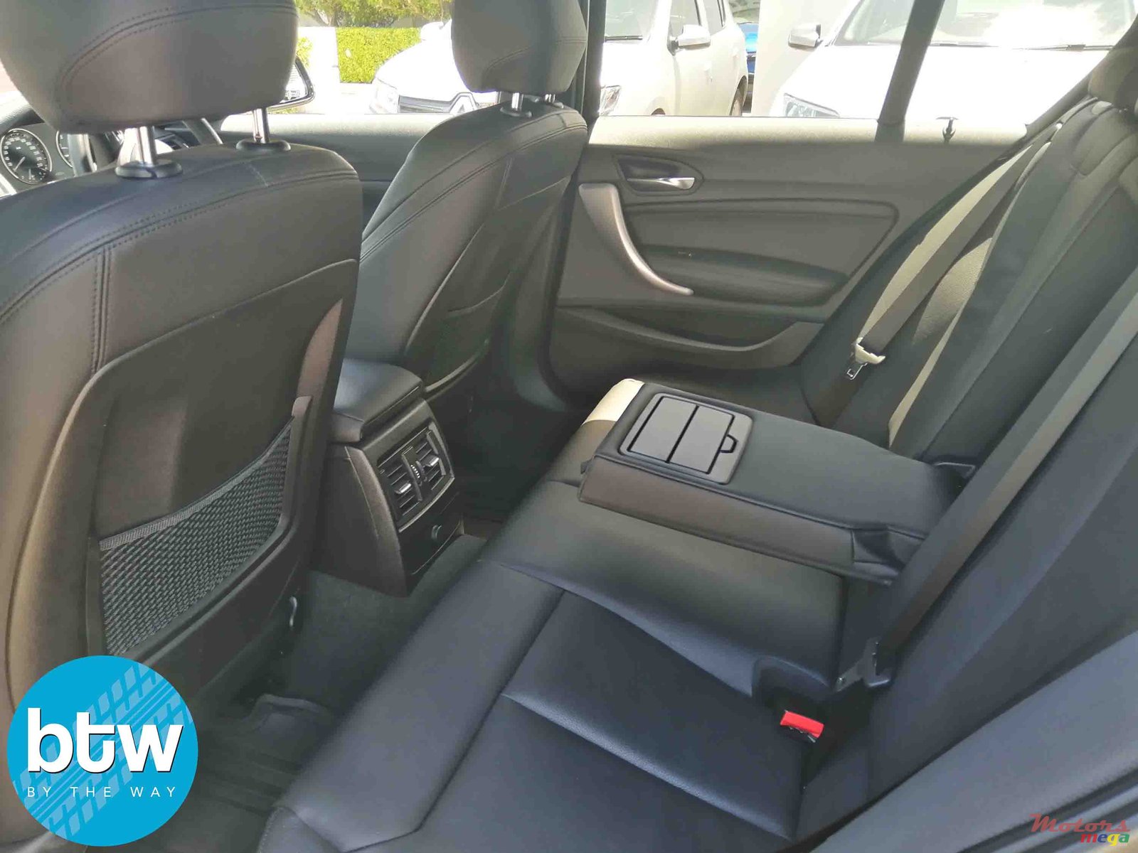 2018' BMW 1 Series 120i M Sport Package photo #3