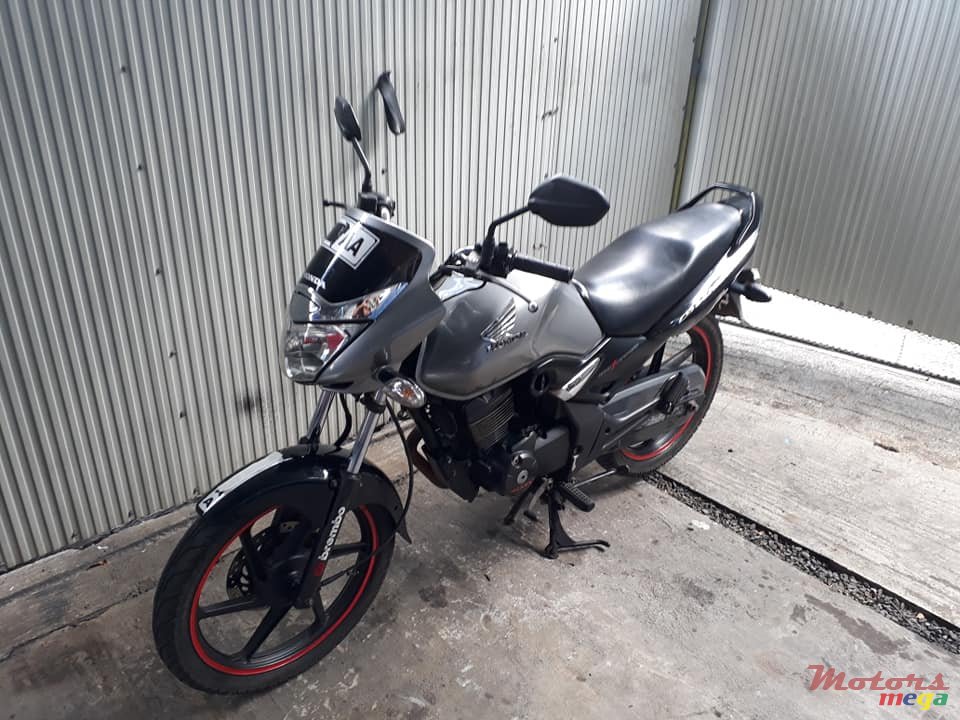 2015' Honda Unicorn photo #6