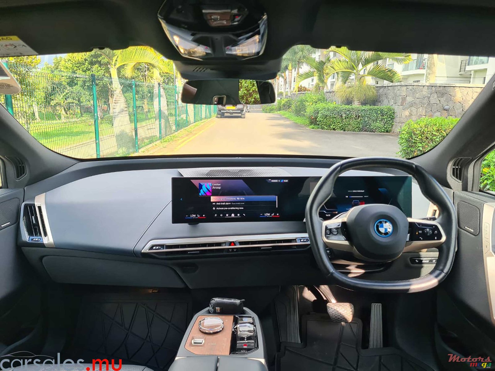 2024' BMW iX XDrive 40 photo #6