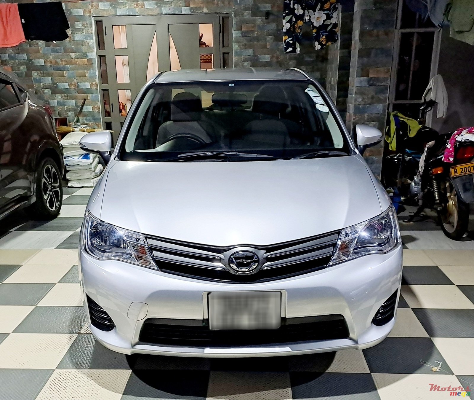 2015' Toyota Corolla photo #2