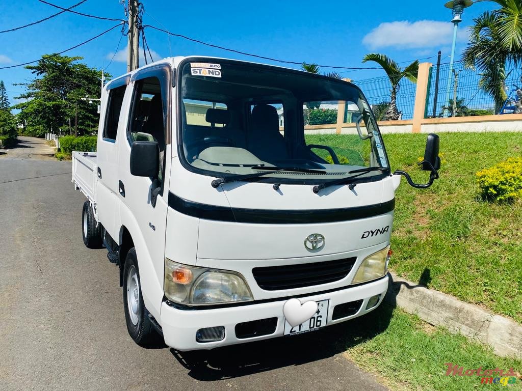 2006' Toyota photo #5