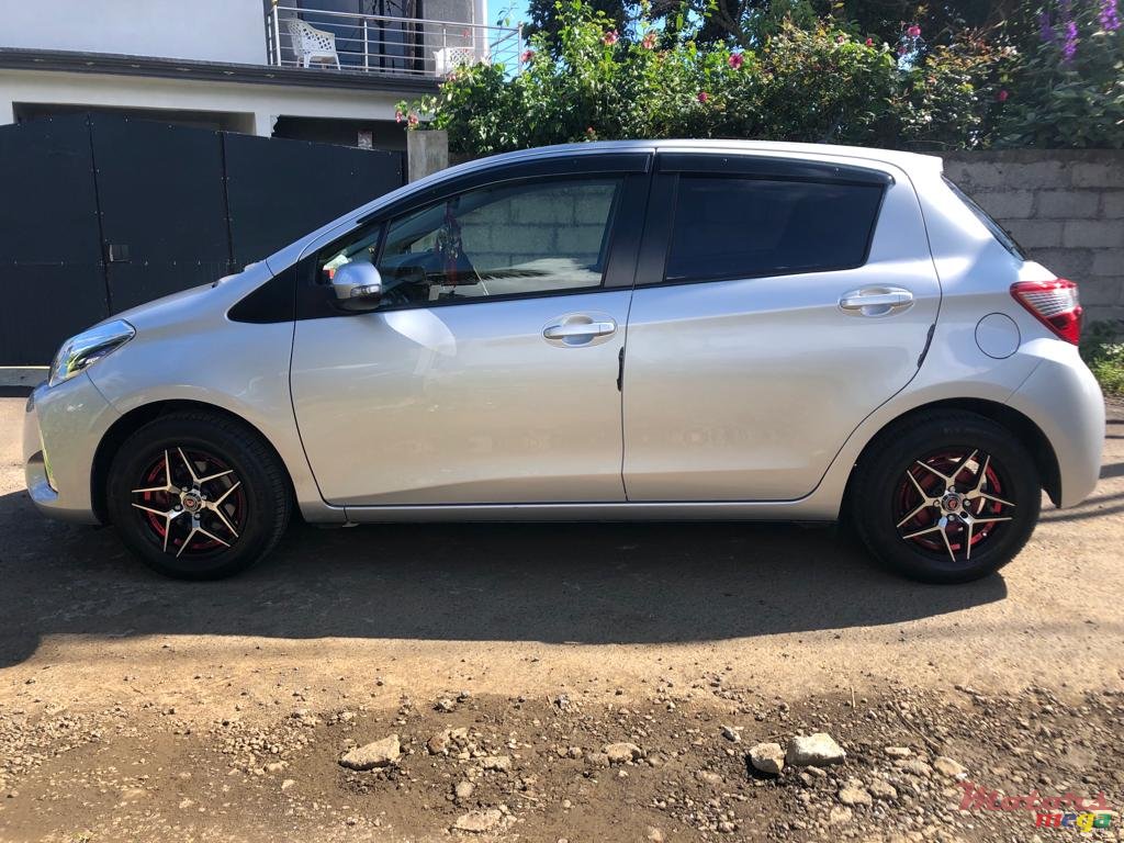 2018' Toyota Vitz photo #5