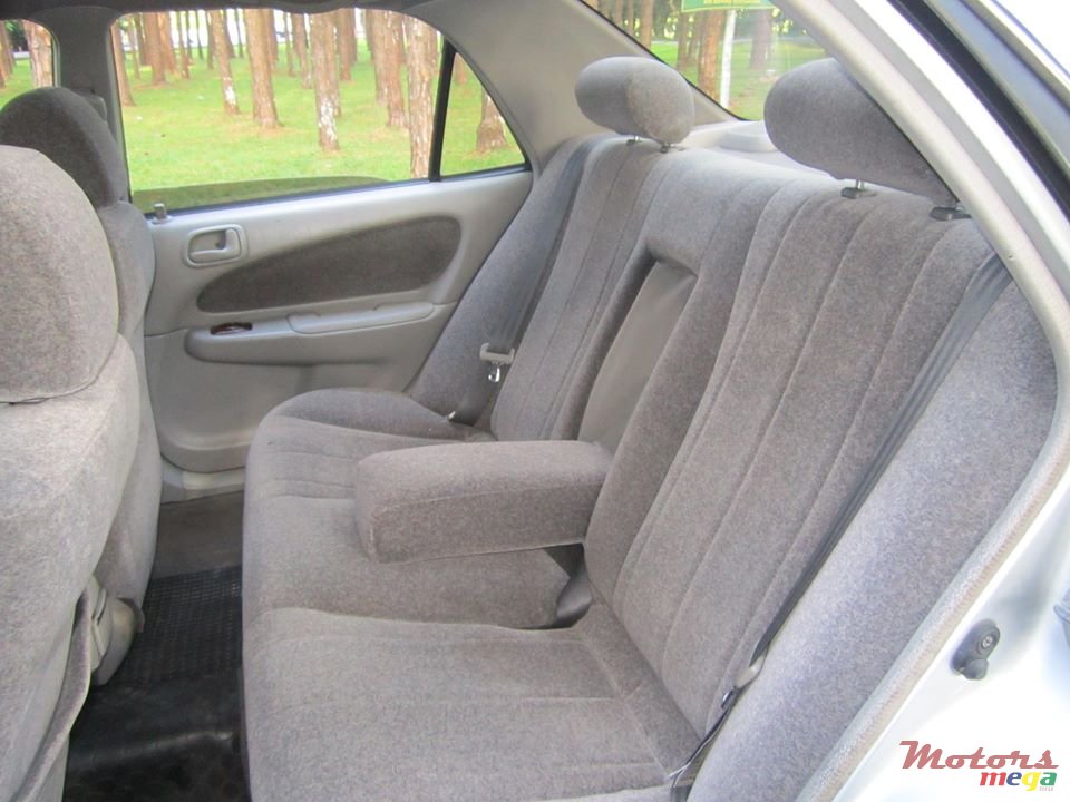 1999' Toyota Corolla LIMITED EDITION photo #4