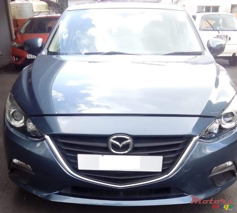 2016' Mazda 3 photo #1