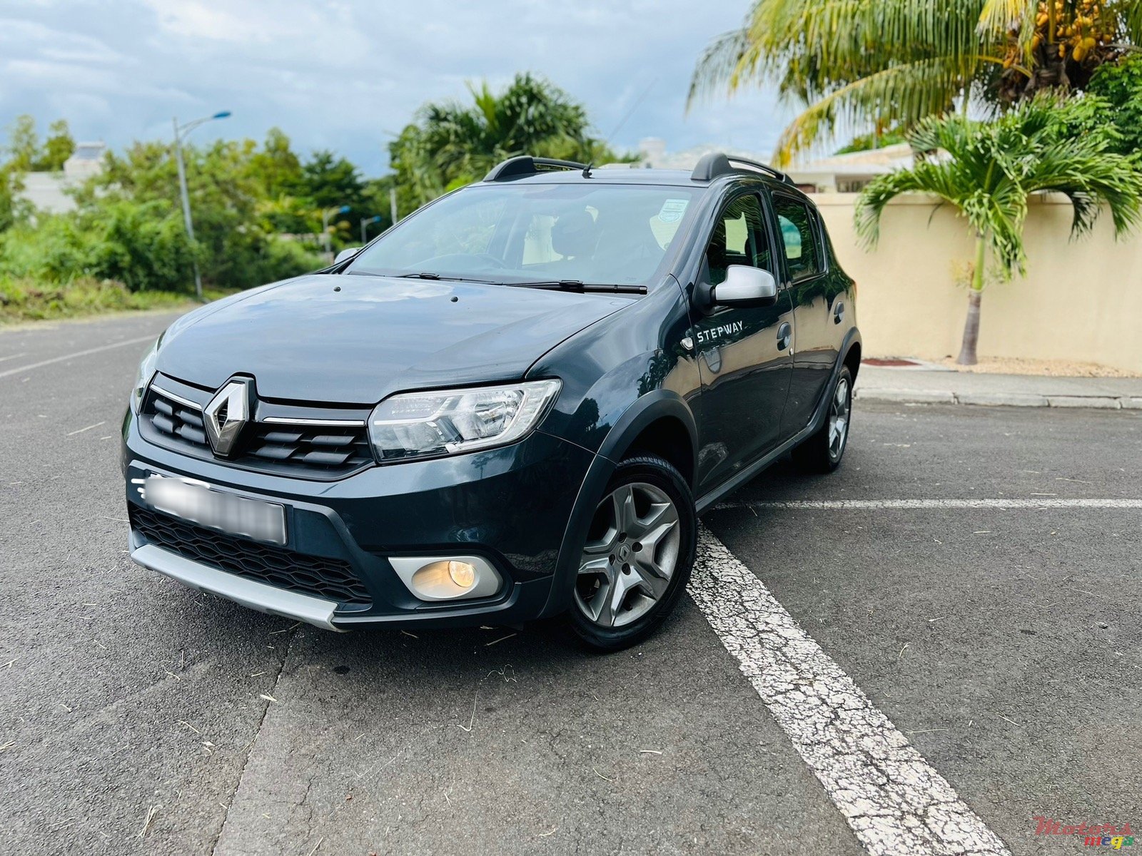 2019' Renault photo #1