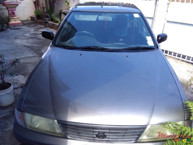 1997' Nissan Bassara photo #1