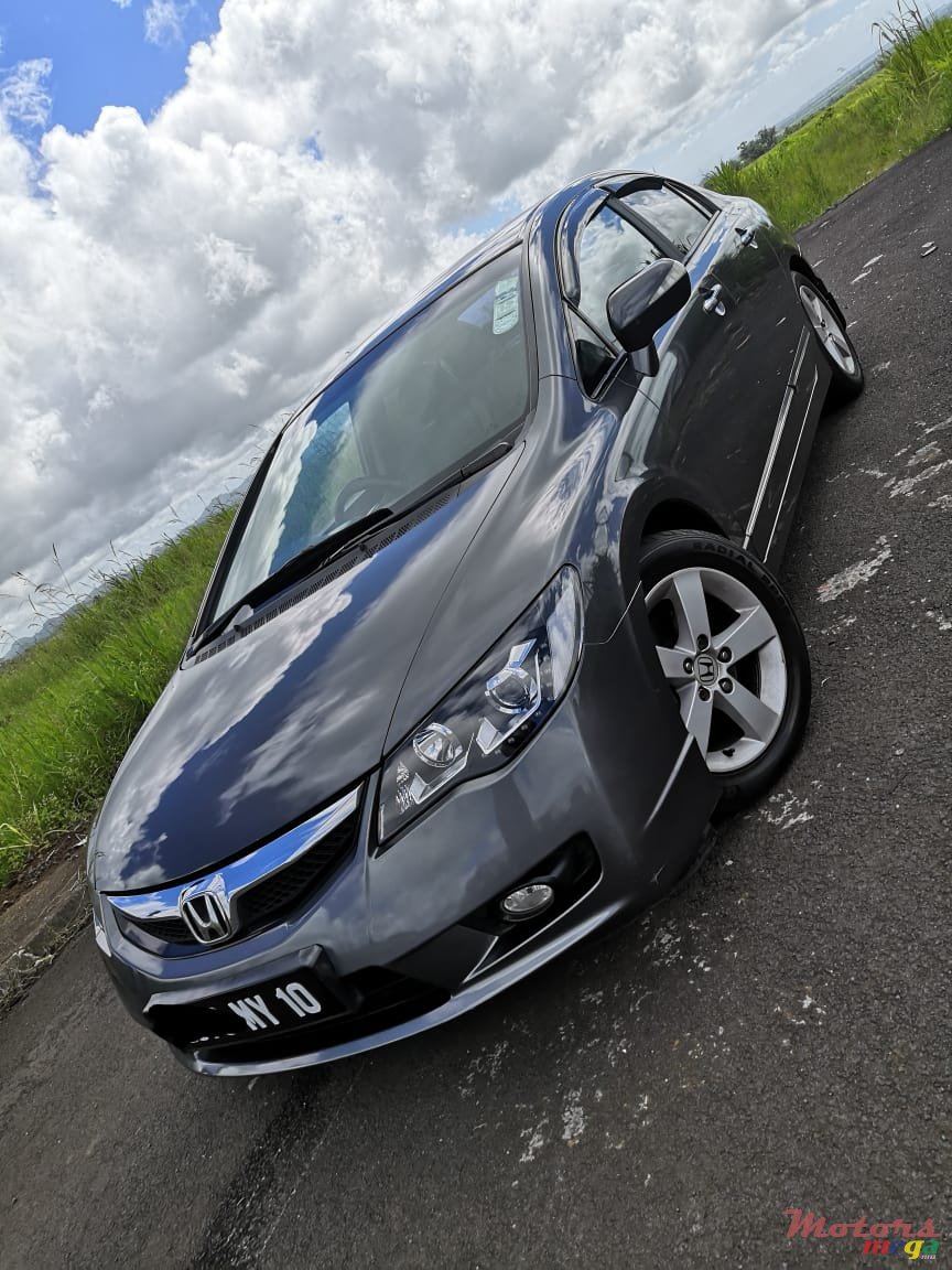 2010' Honda Civic VXI Automatic photo #1