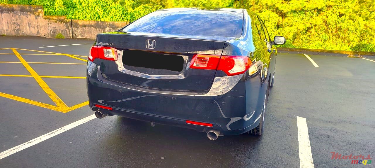 2011' Honda Accord photo #2