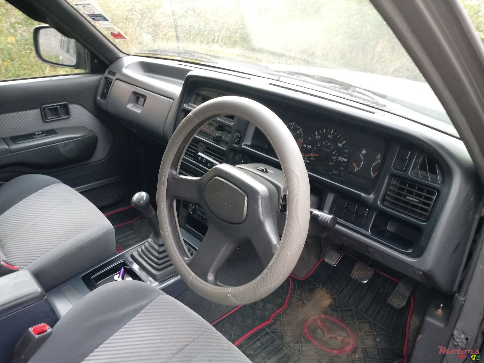 1998' Mazda B2500 photo #4