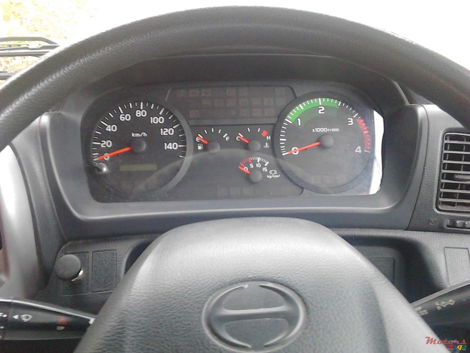 2014' Nissan photo #2