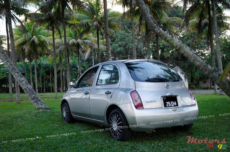 2004' Nissan march photo #2