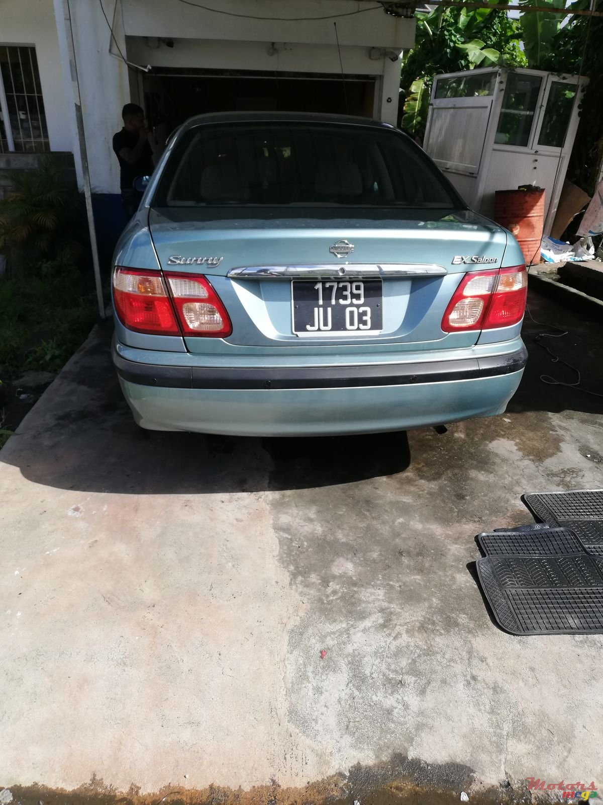 2003' Nissan Sunny photo #1